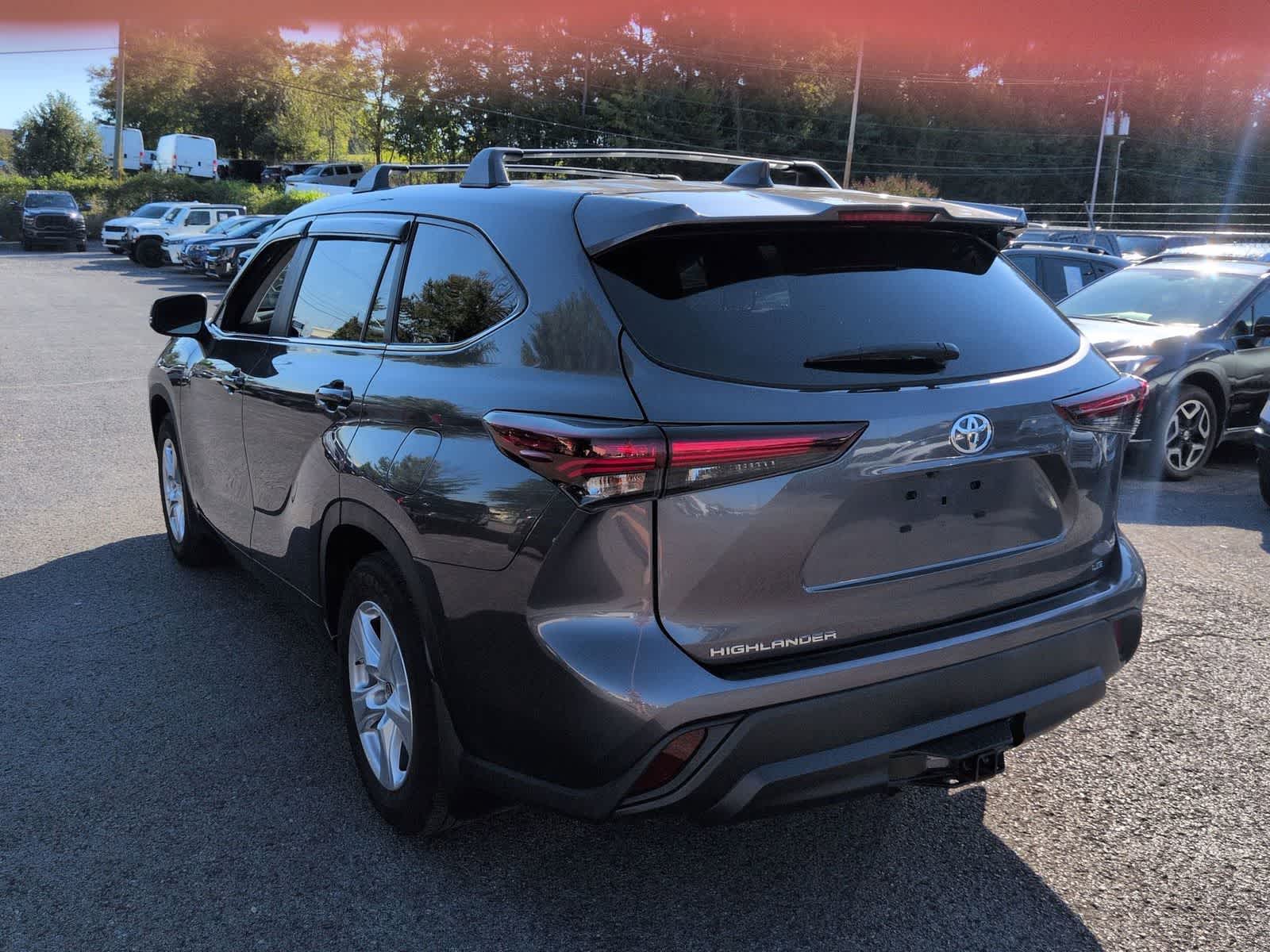 Thumbnail: 2024 Toyota Highlander - 6