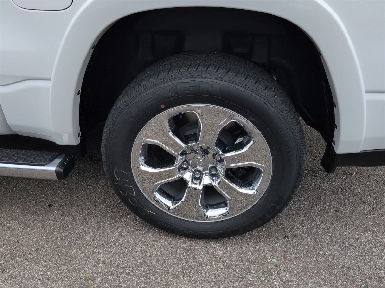 Thumbnail: 2026 RAM 1500 - 14