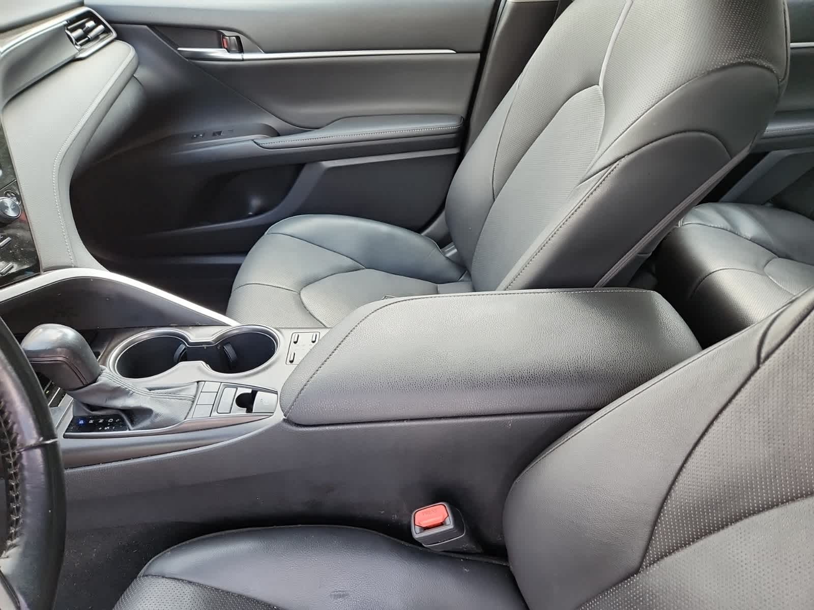 Thumbnail: 2021 Toyota Camry - 11