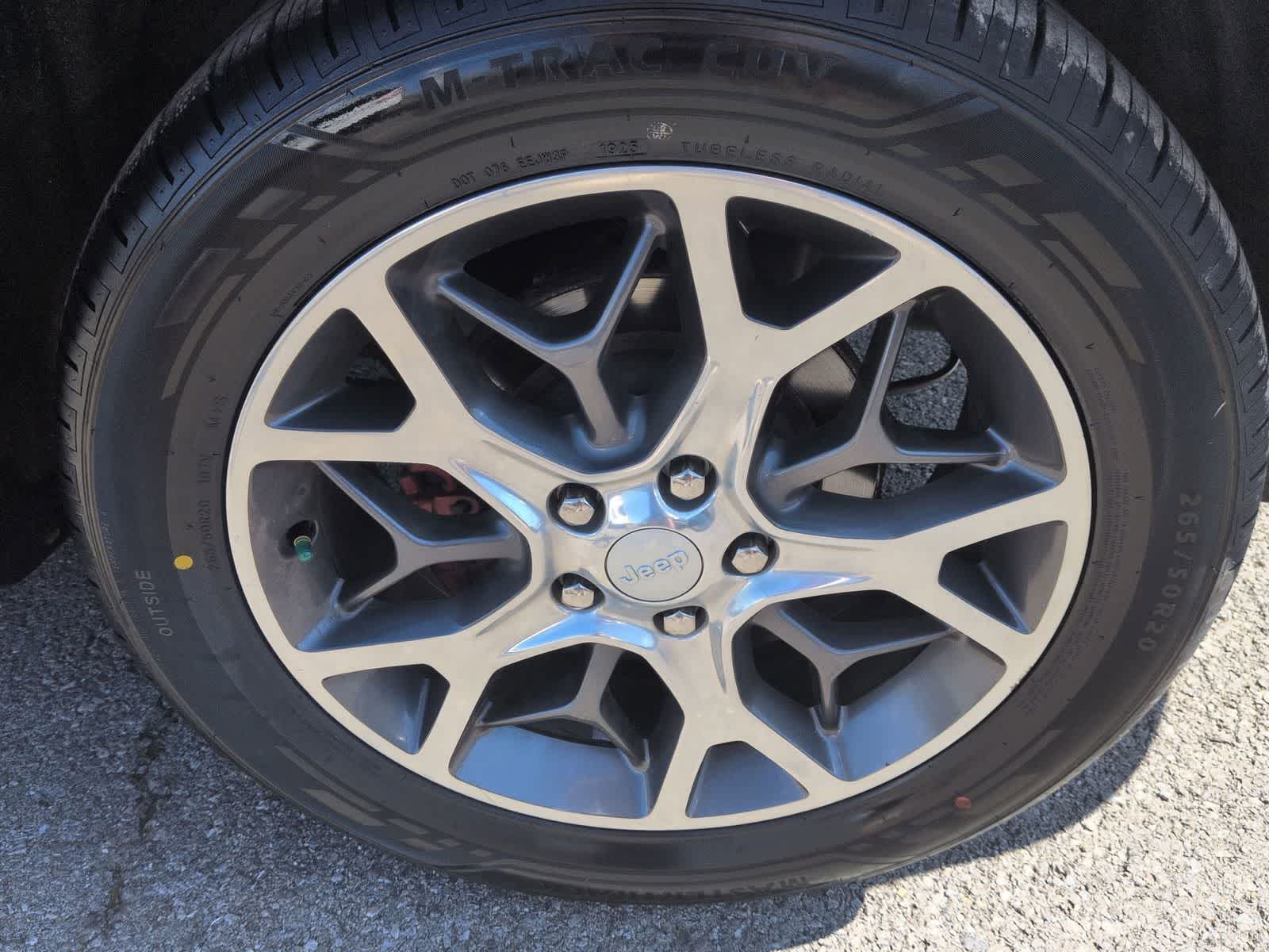 Thumbnail: 2020 Jeep Grand Cherokee - 13