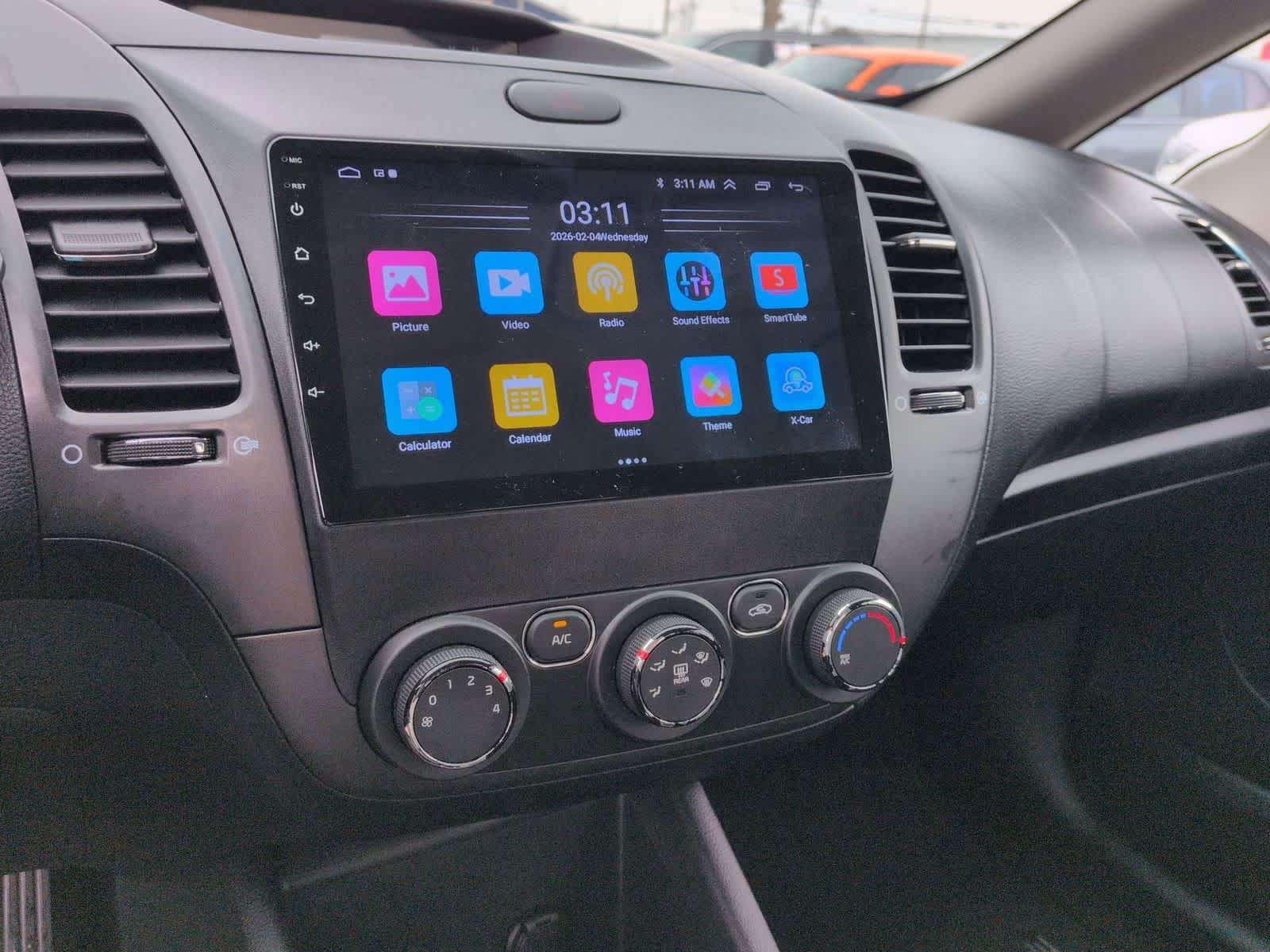 Thumbnail: 2017 Kia Forte - 25