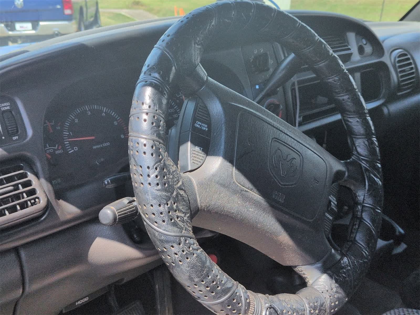 Thumbnail: 2001 Dodge Ram 1500 - 10