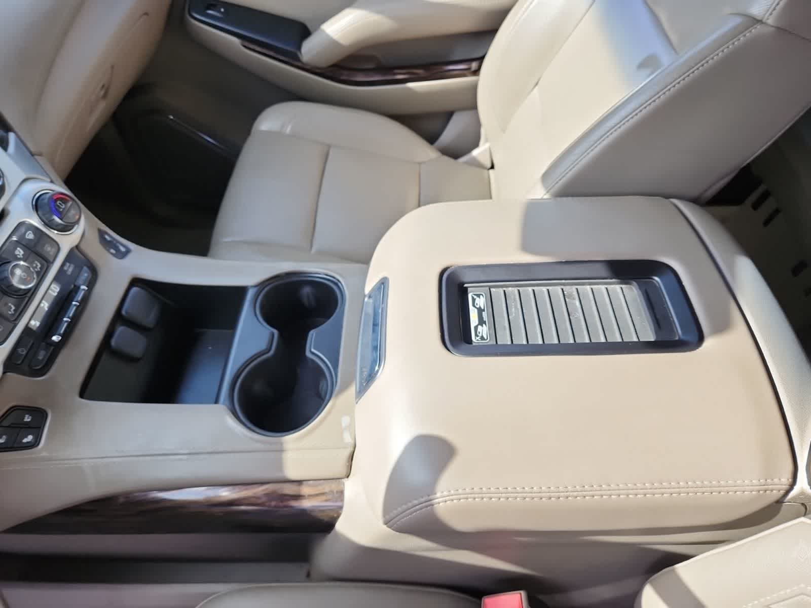 Thumbnail: 2016 GMC Yukon - 11