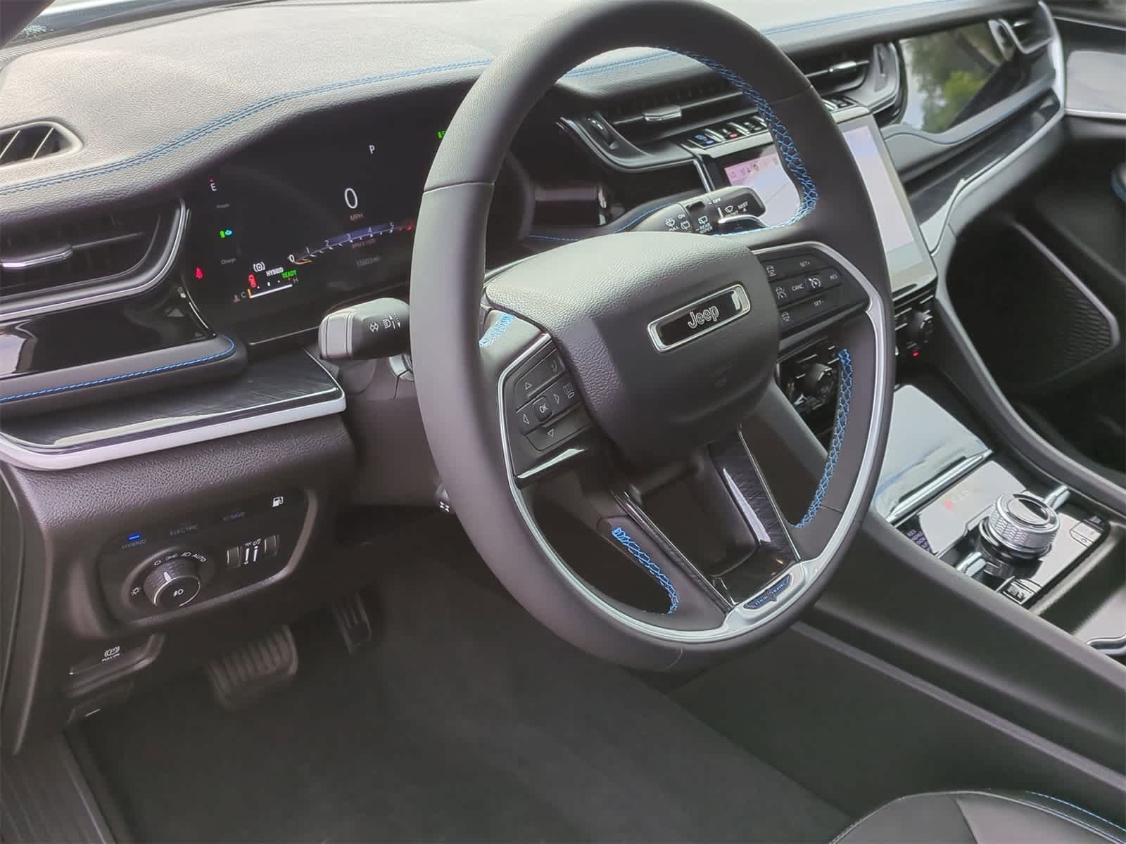 2024 Jeep Grand Cherokee Trailhawk 4xe 10