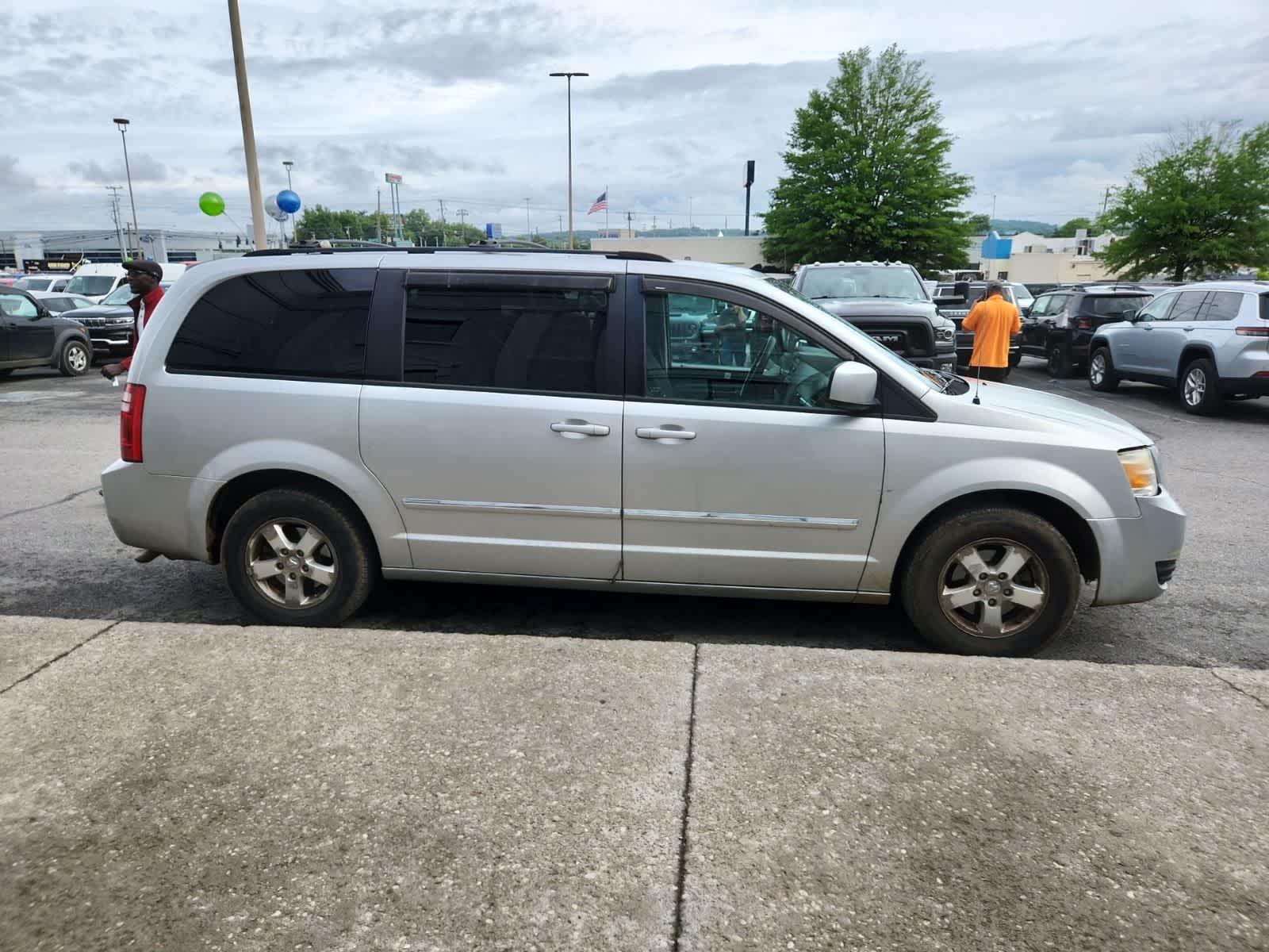 Thumbnail: 2009 Dodge Grand Caravan - 6