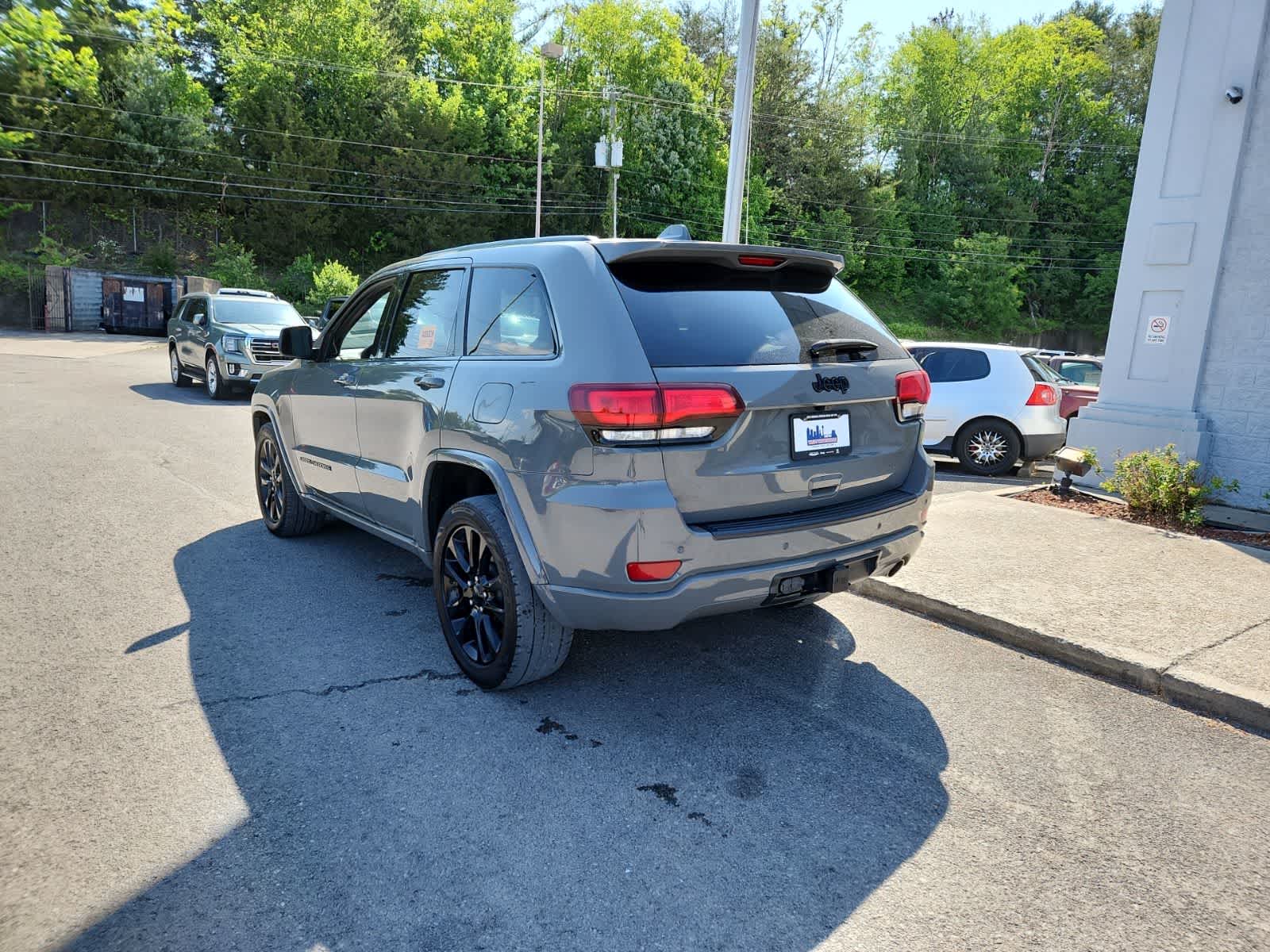 Thumbnail: 2021 Jeep Grand Cherokee - 3