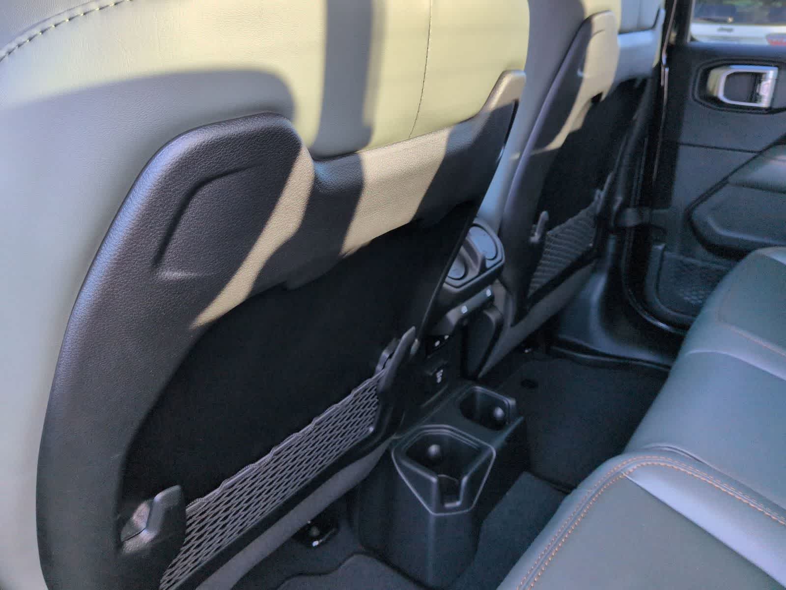 Thumbnail: 2026 Jeep Gladiator - 17