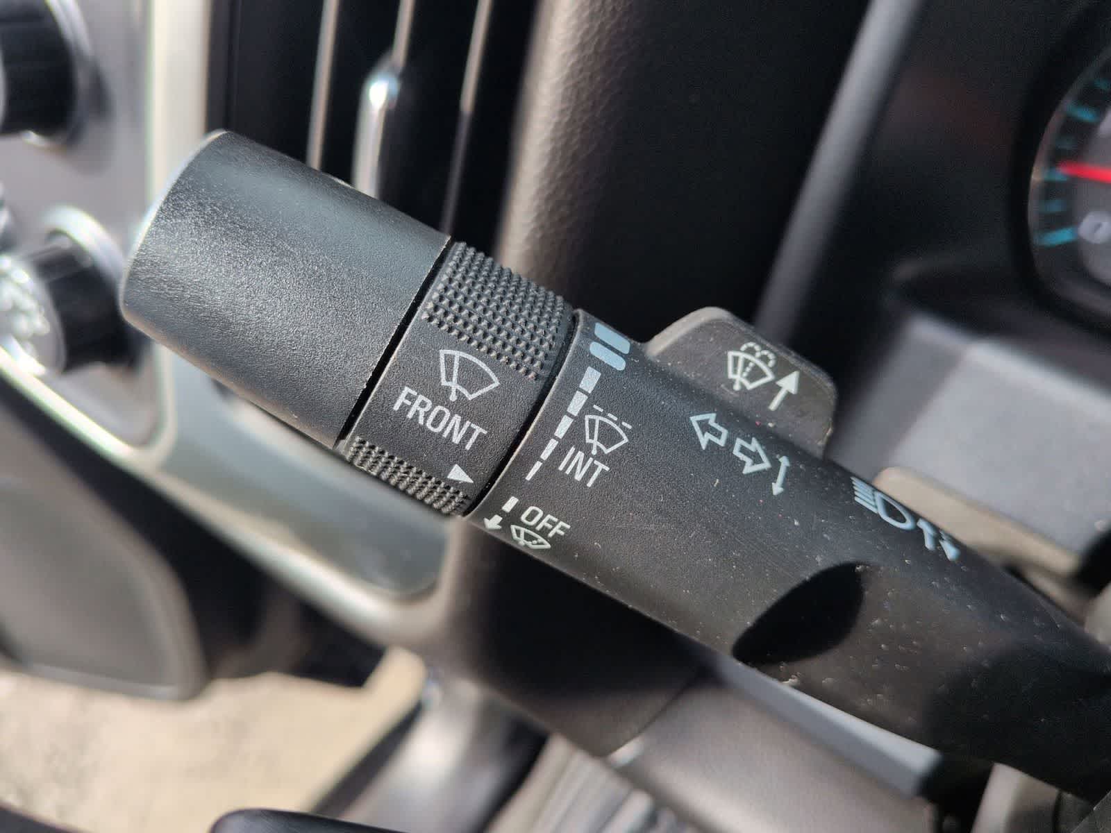 Thumbnail: 2019 Chevrolet Silverado 1500 - 24