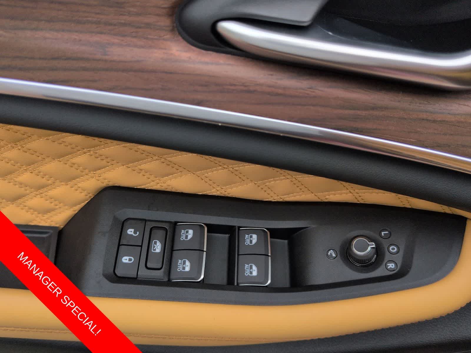 Thumbnail: 2025 Jeep Grand Cherokee L - 16