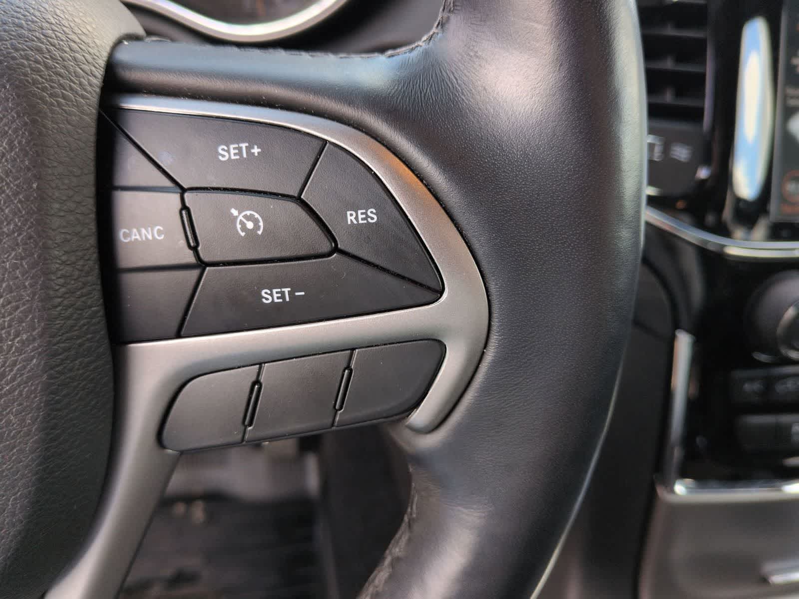 Thumbnail: 2021 Jeep Grand Cherokee - 19