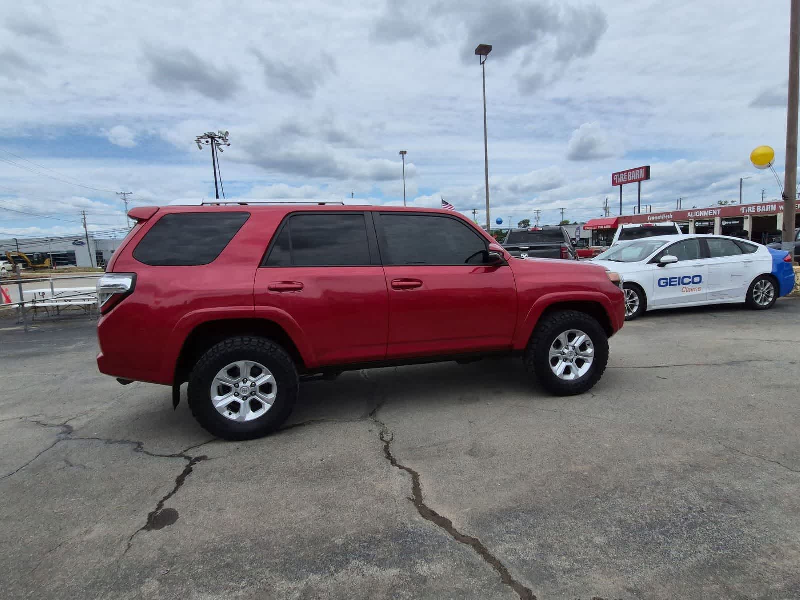 Thumbnail: 2018 Toyota 4Runner - 6