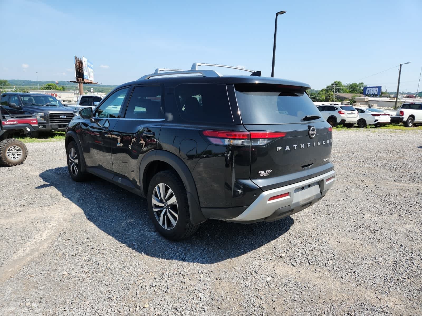 Thumbnail: 2024 Nissan Pathfinder - 3
