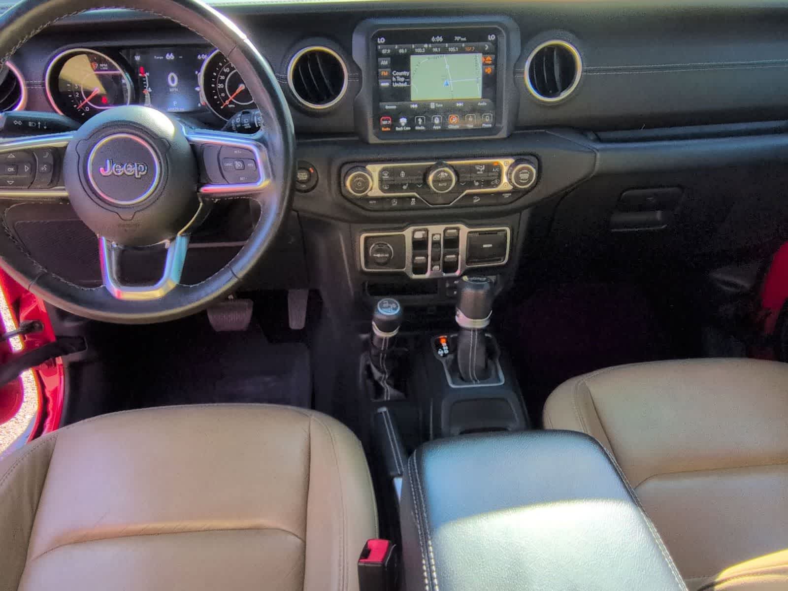 Thumbnail: 2018 Jeep Wrangler - 15