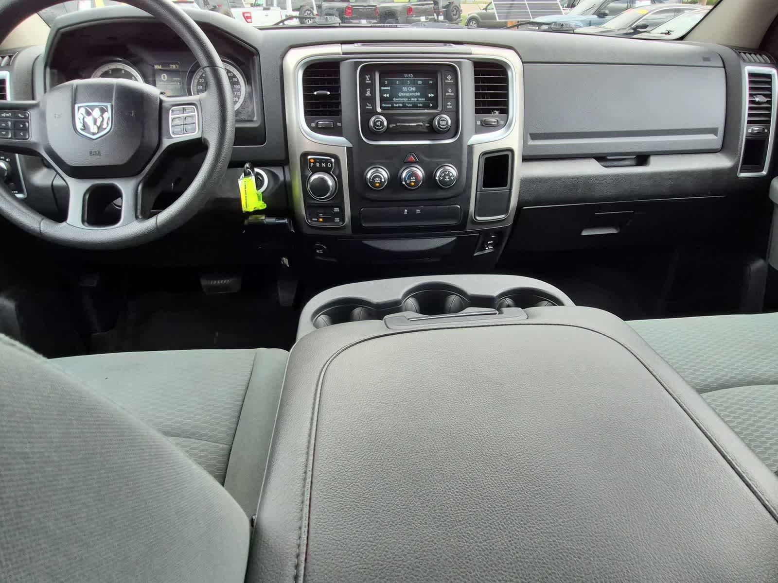 Thumbnail: 2019 RAM 1500 Classic - 13
