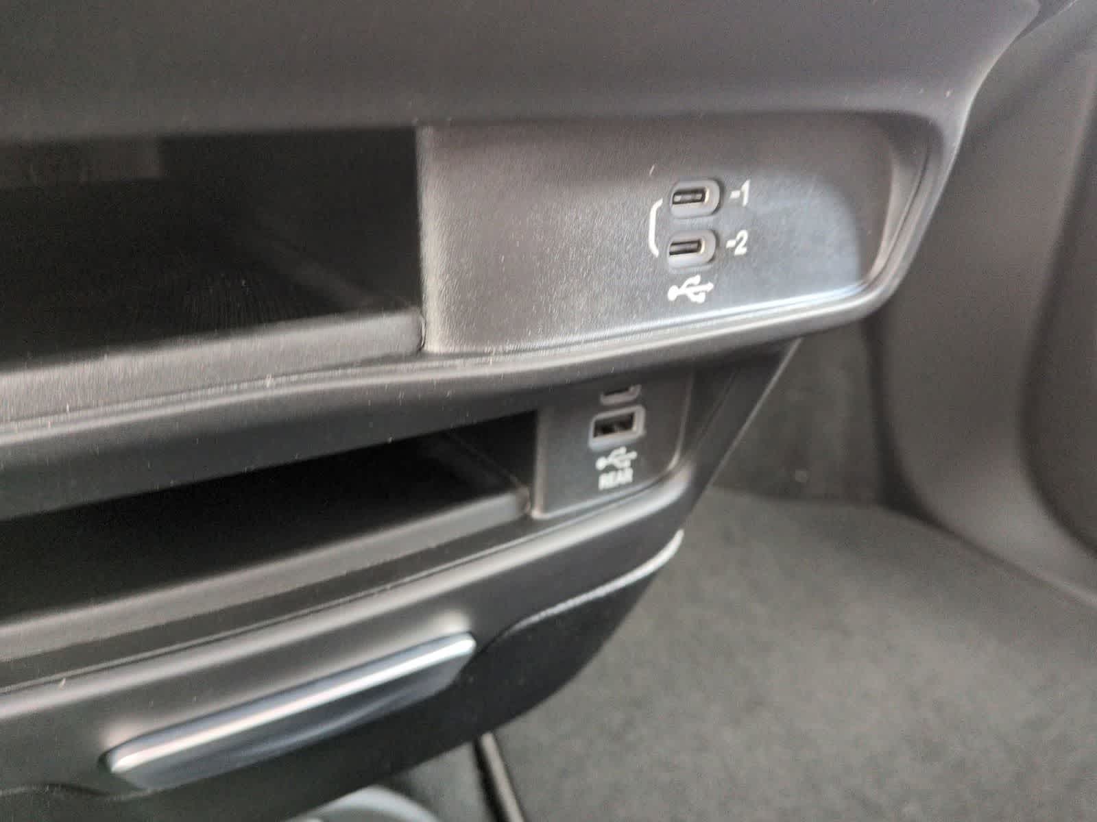 Thumbnail: 2026 Chrysler Pacifica - 21