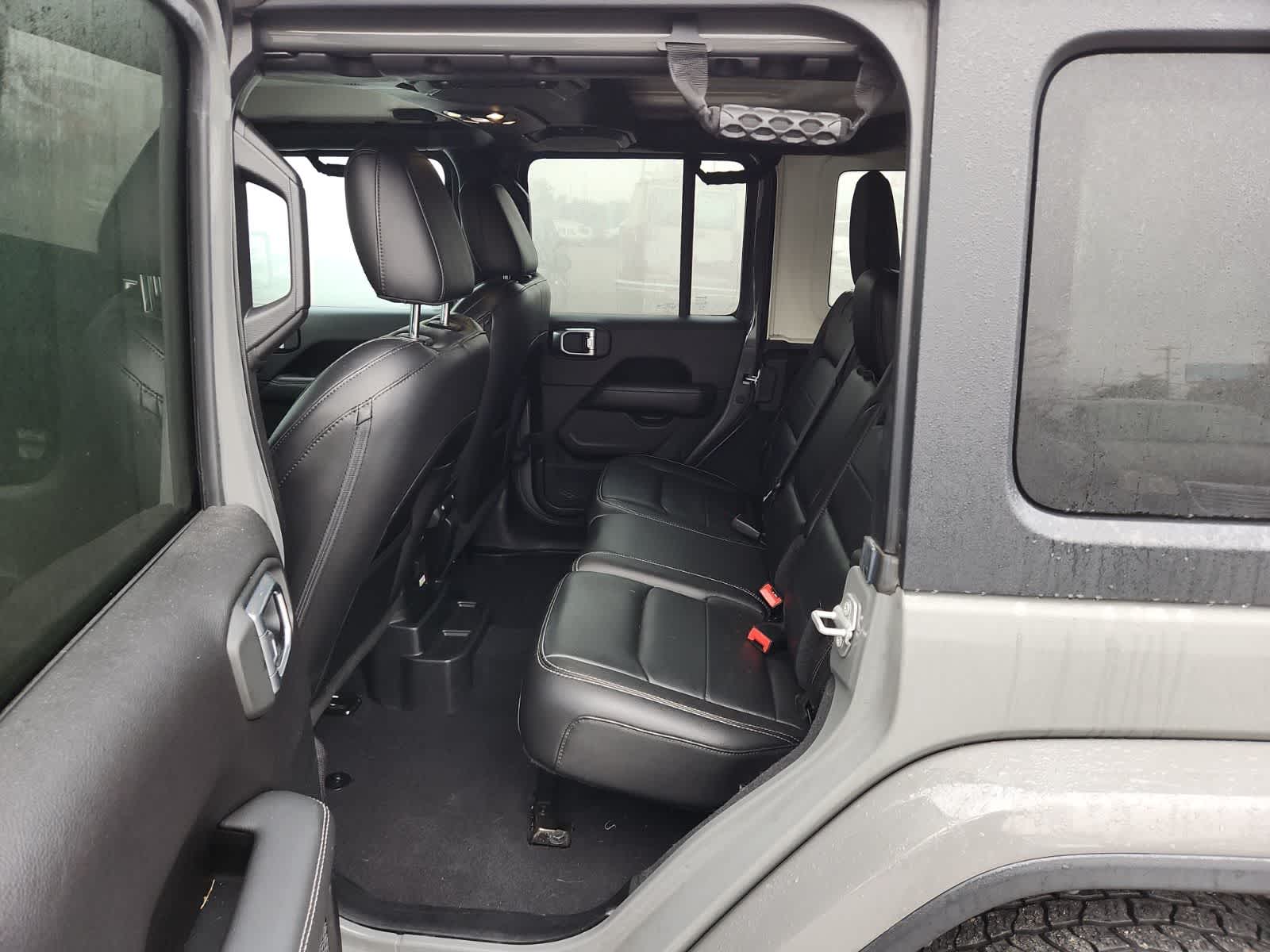 Thumbnail: 2019 Jeep Wrangler - 28