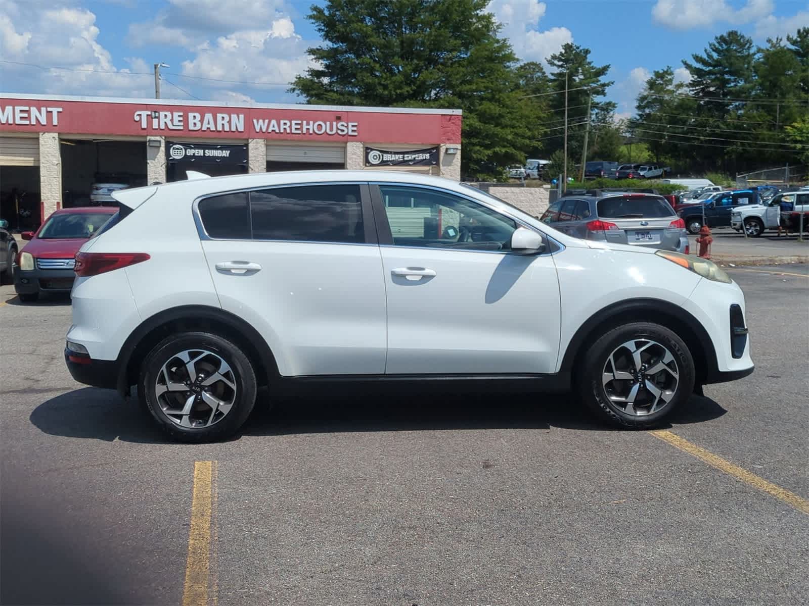 Thumbnail: 2020 Kia Sportage - 9