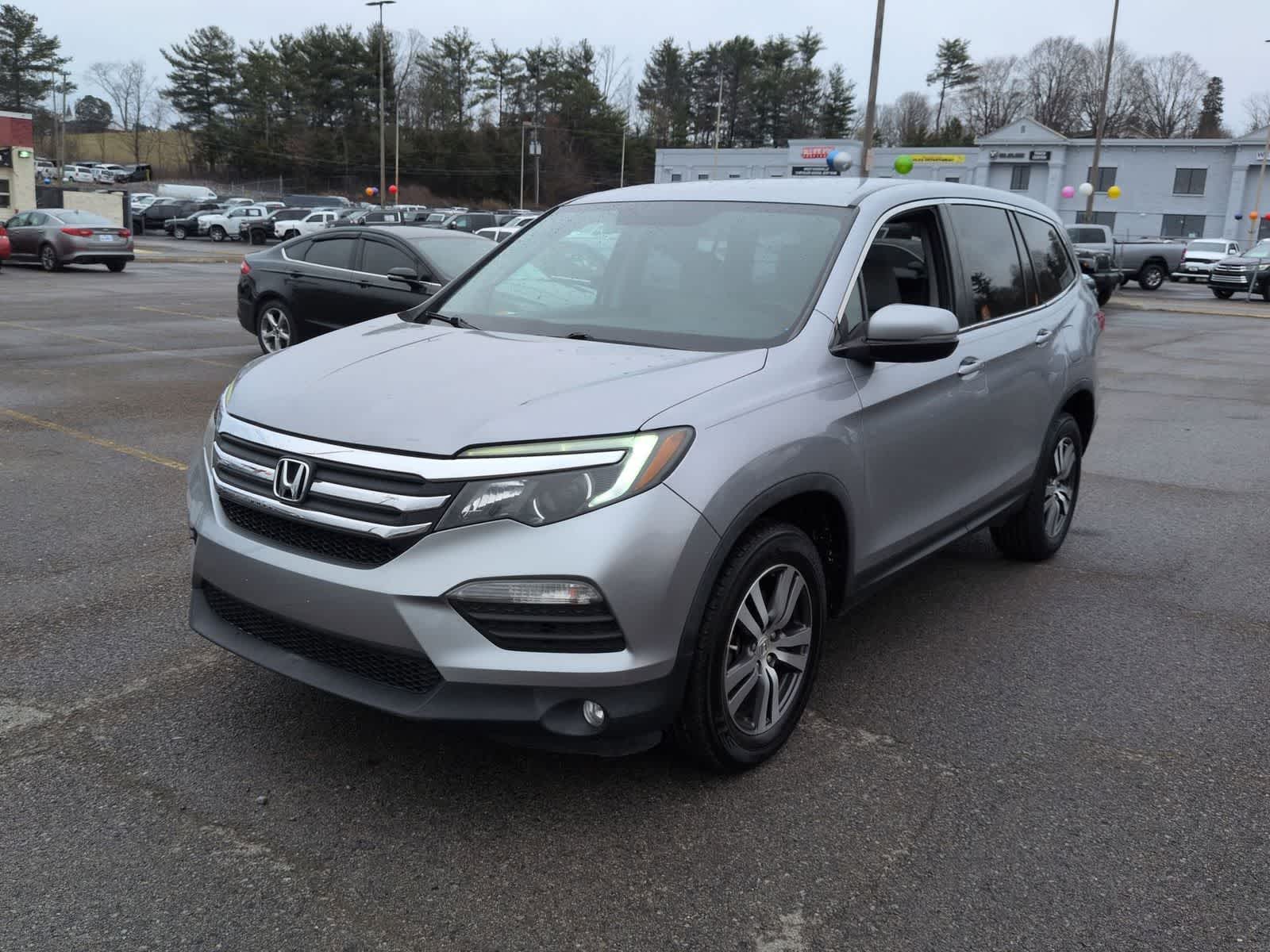 Thumbnail: 2018 Honda Pilot - 4