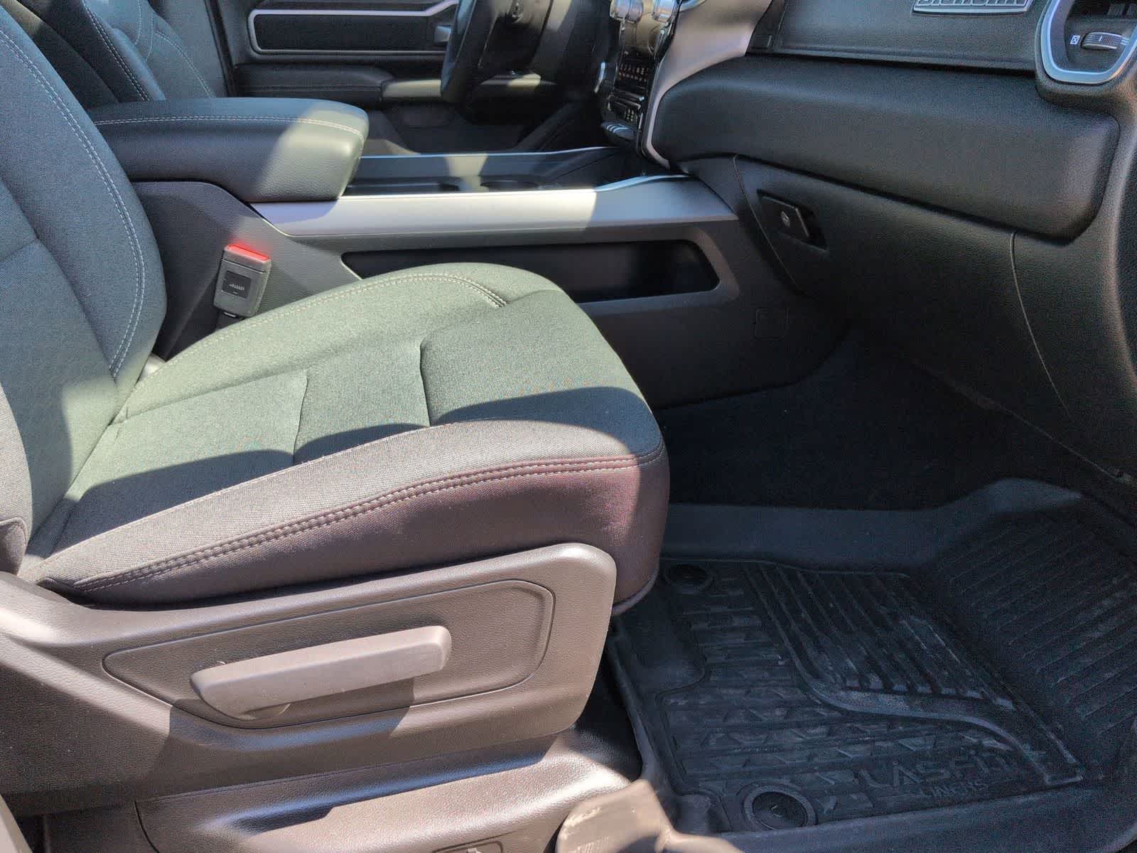 Thumbnail: 2026 RAM 1500 - 22