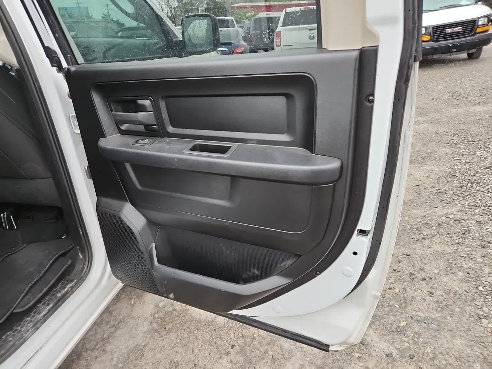 Thumbnail: 2022 RAM 1500 Classic - 24