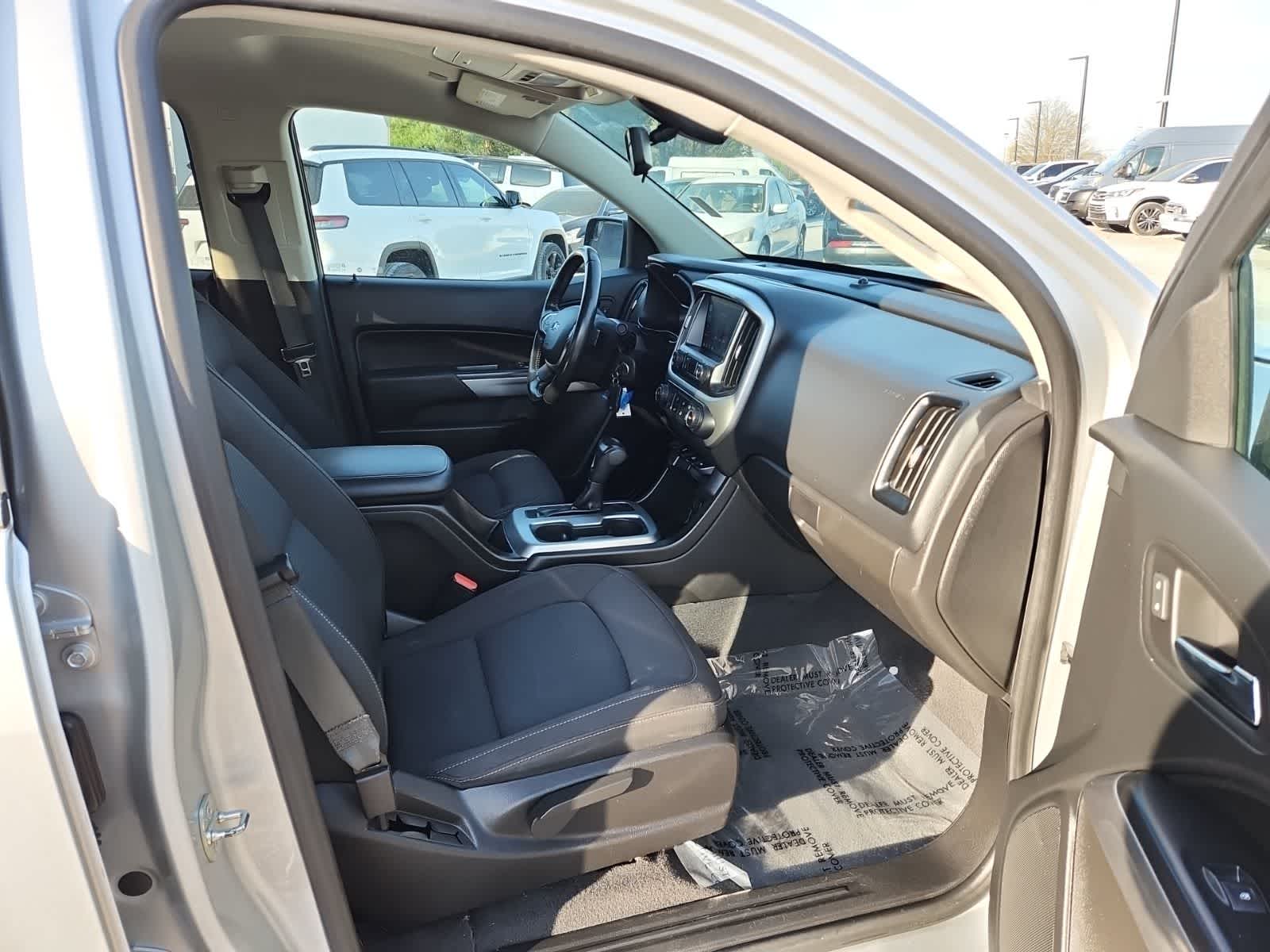 Thumbnail: 2020 Chevrolet Colorado - 22