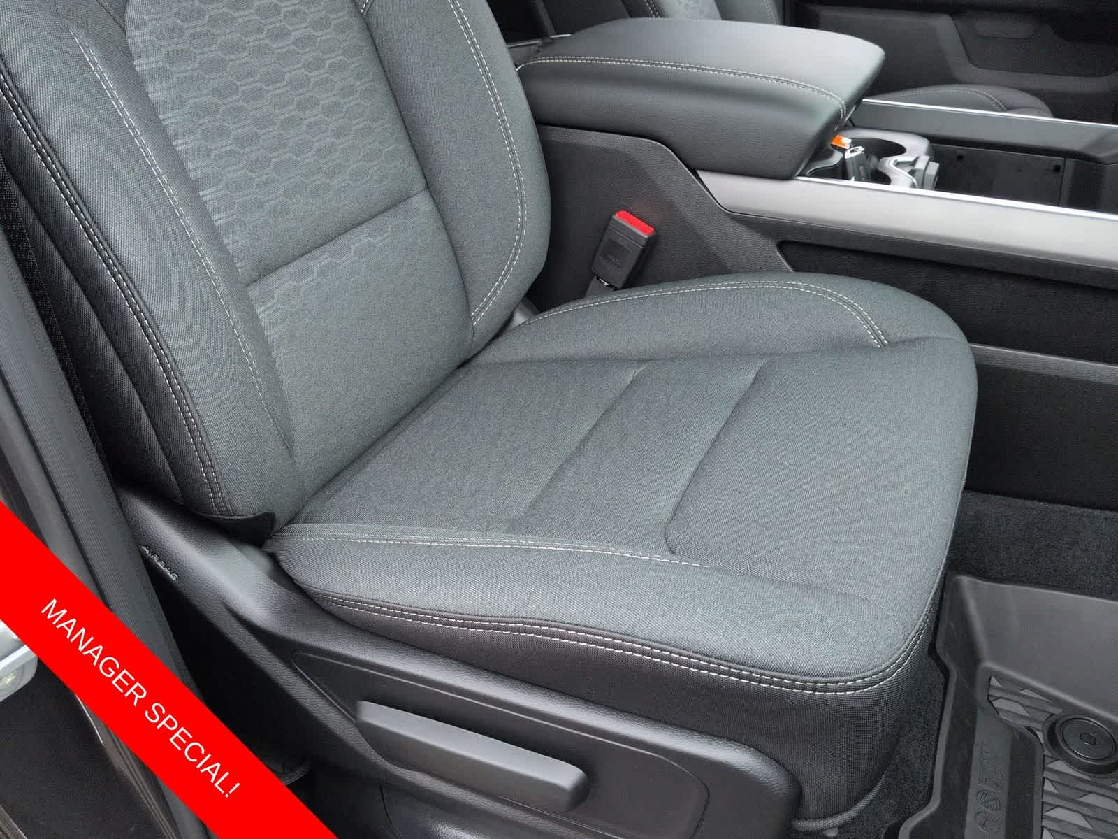 Thumbnail: 2026 RAM 1500 - 21