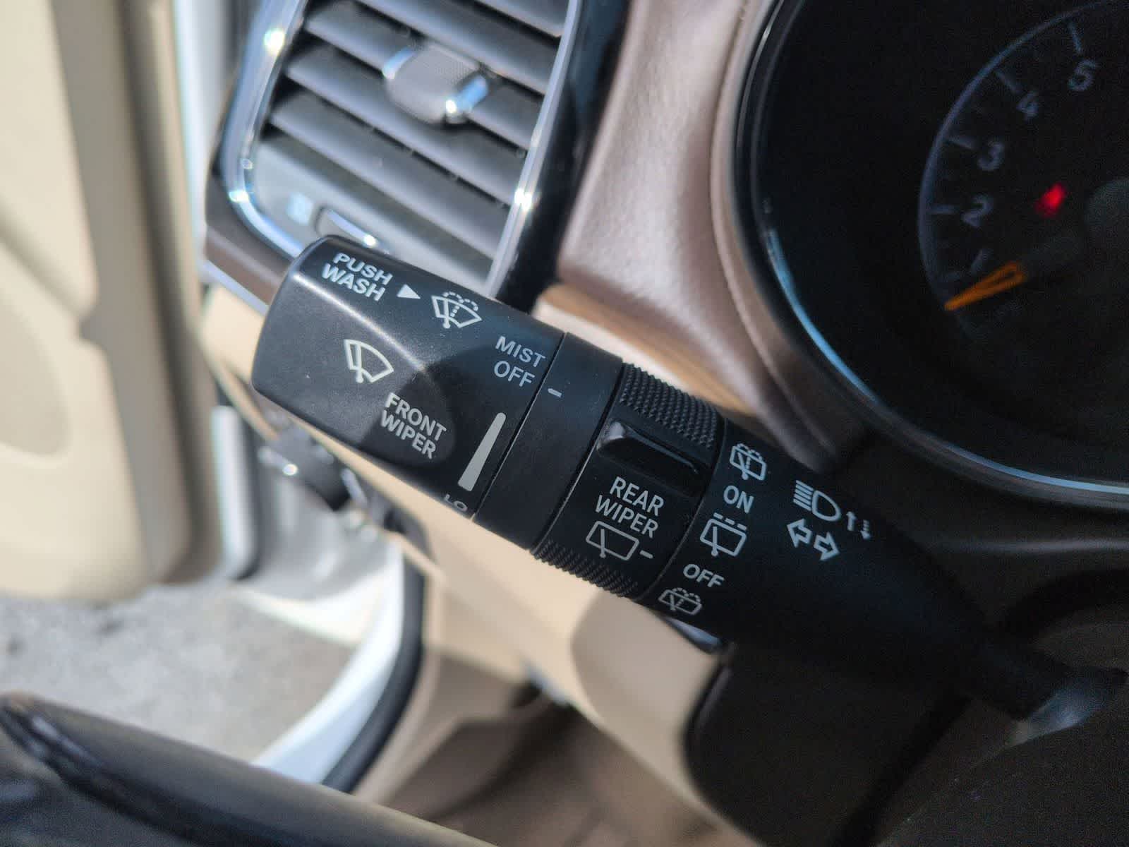 Thumbnail: 2019 Jeep Grand Cherokee - 26