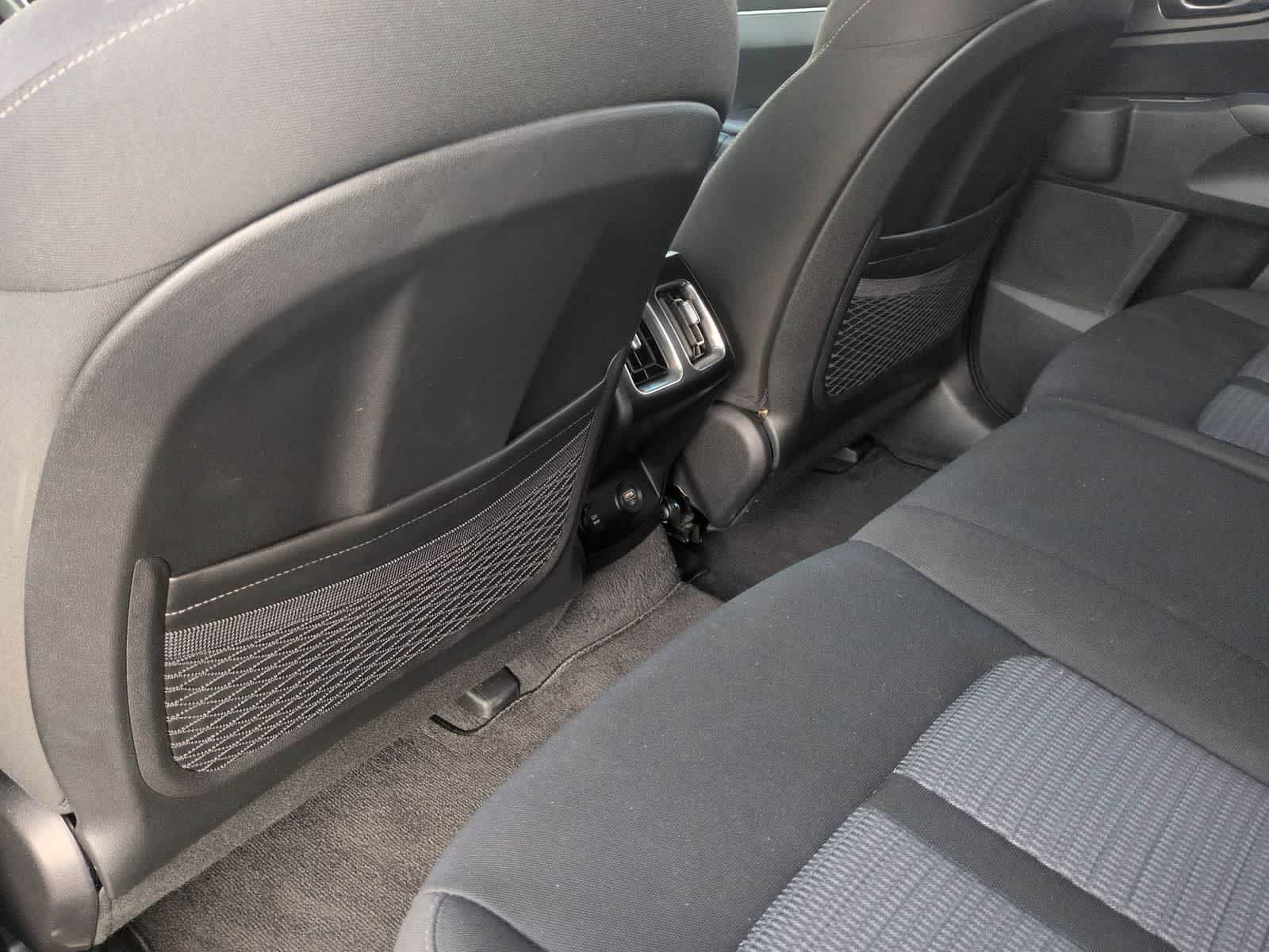 Thumbnail: 2022 Kia Sorento - 17