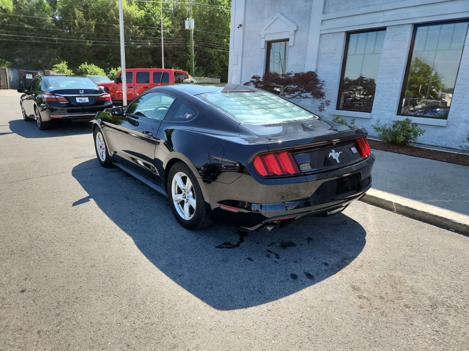 Thumbnail: 2017 Ford Mustang - 3