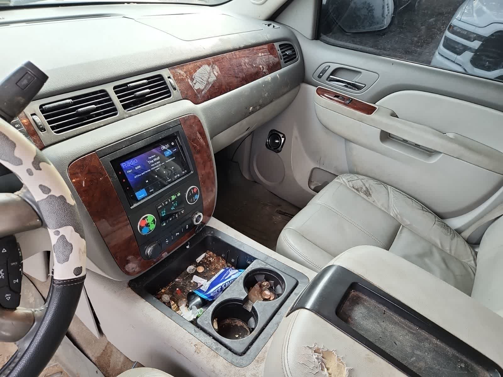 Thumbnail: 2012 Chevrolet Tahoe - 10