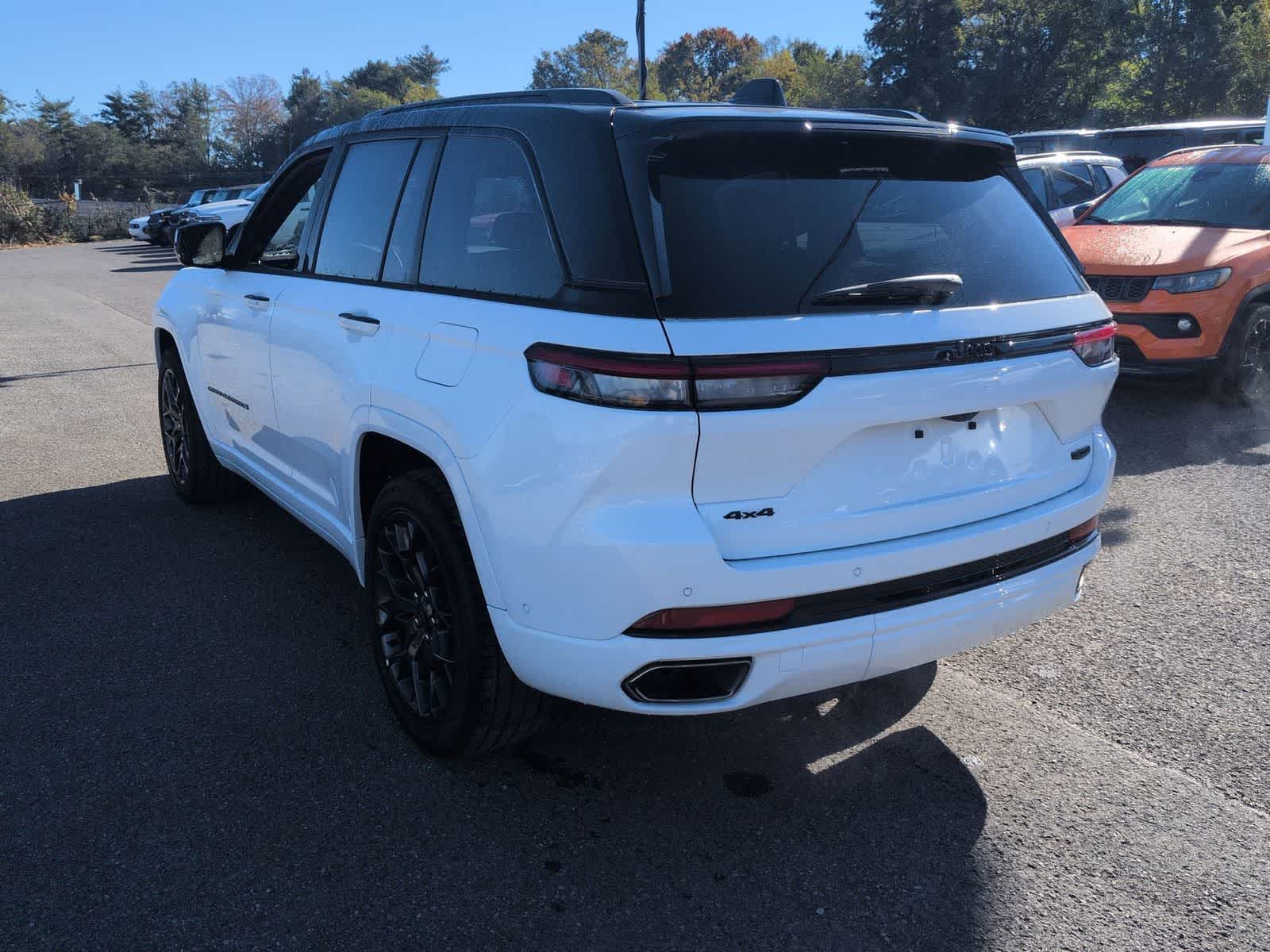 Thumbnail: 2025 Jeep Grand Cherokee - 6