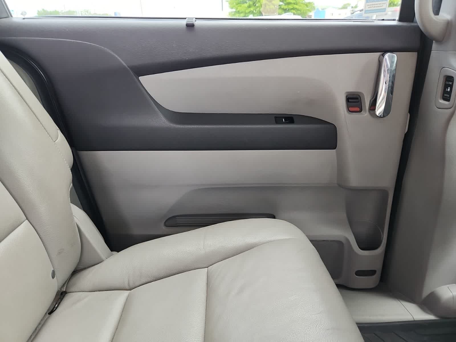 Thumbnail: 2014 Honda Odyssey - 24