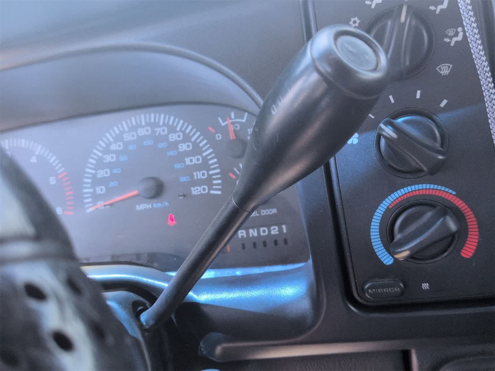 Thumbnail: 2001 Dodge Ram 1500 - 25