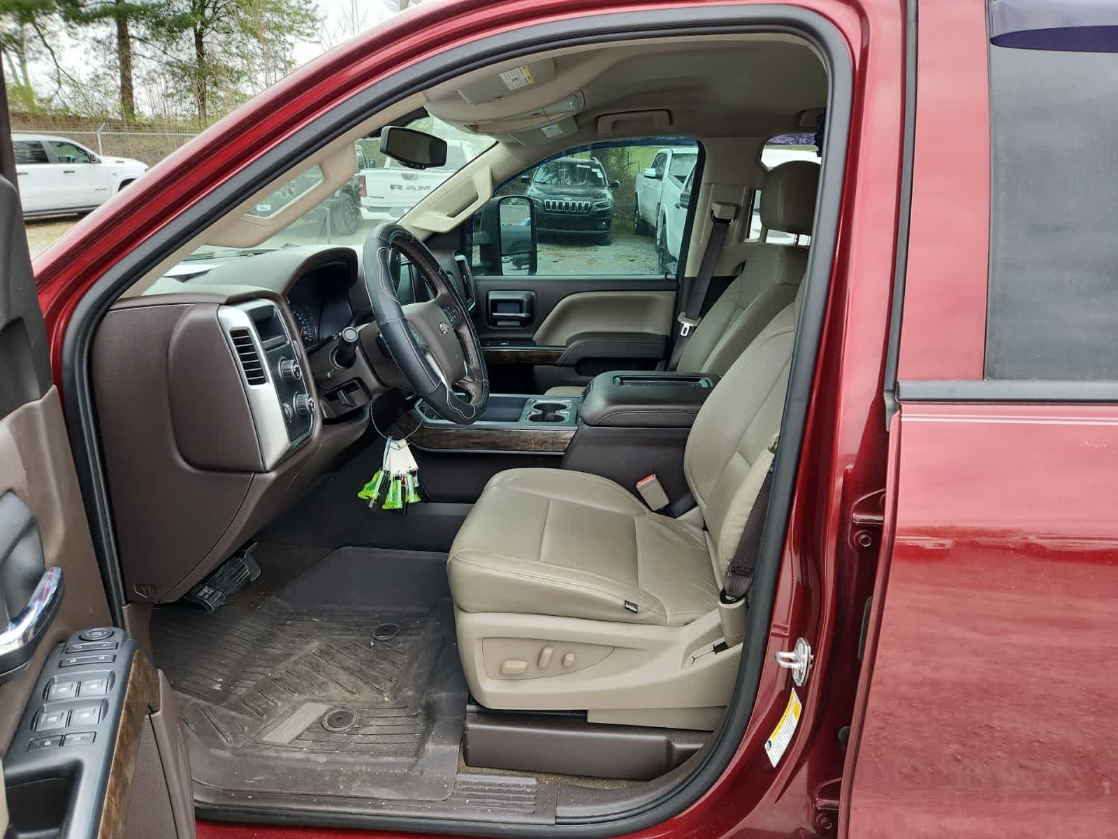 Thumbnail: 2017 Chevrolet Silverado 1500 - 15