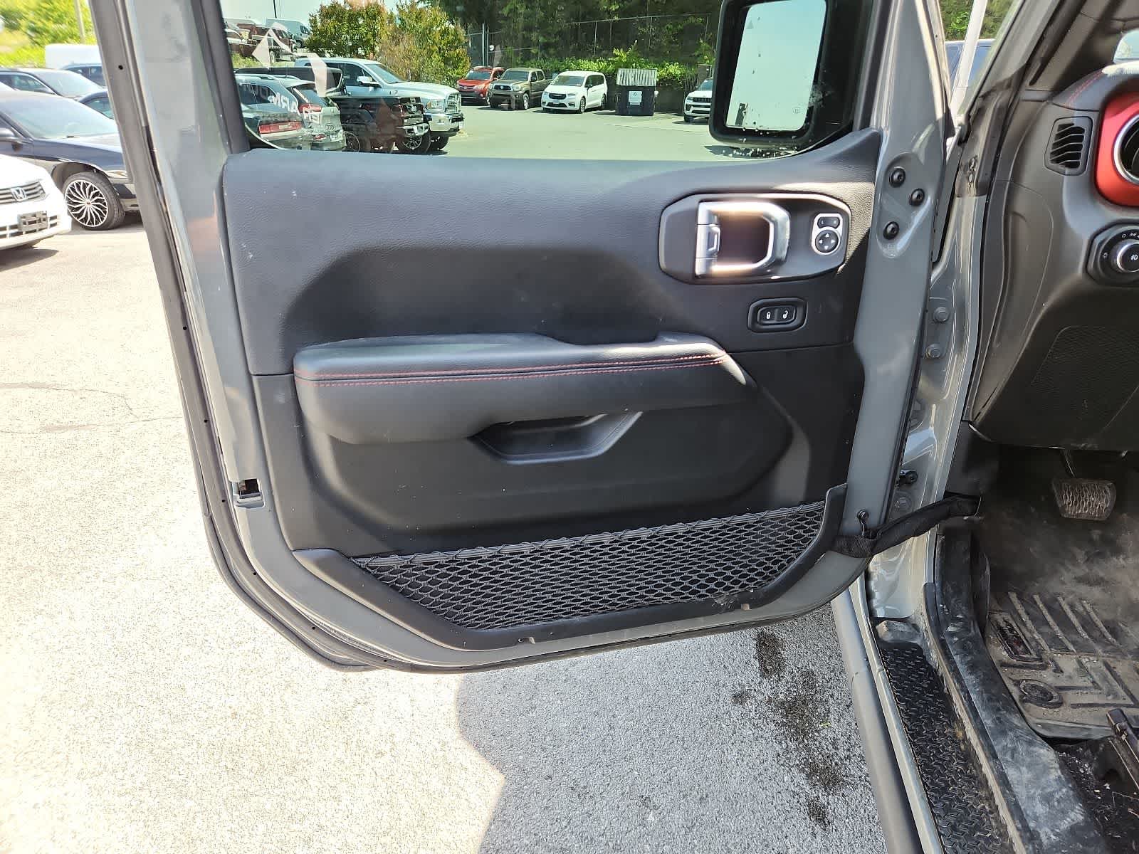 Thumbnail: 2021 Jeep Wrangler - 16