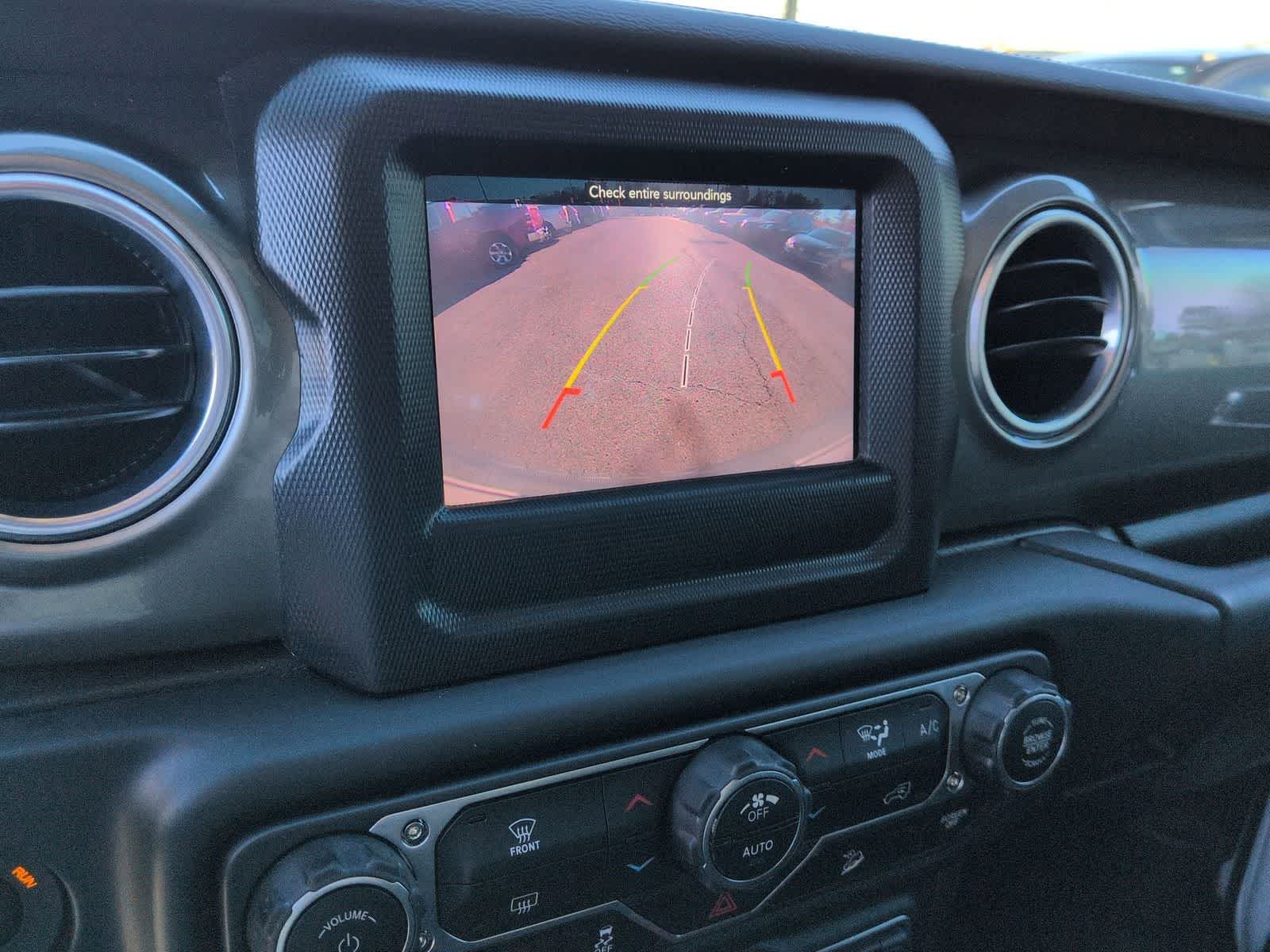 Thumbnail: 2018 Jeep Wrangler - 28