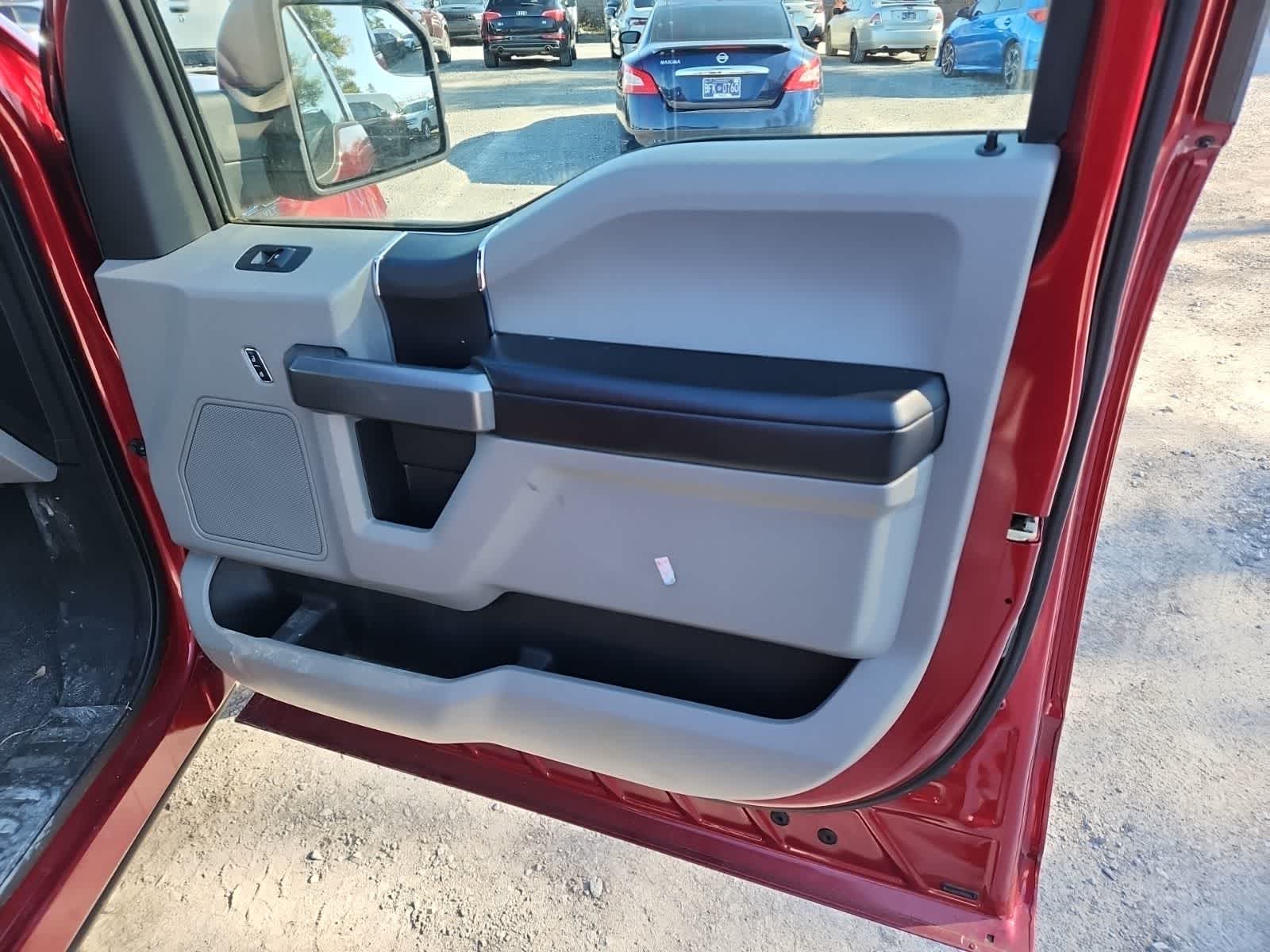 Thumbnail: 2016 Ford F-150 - 21