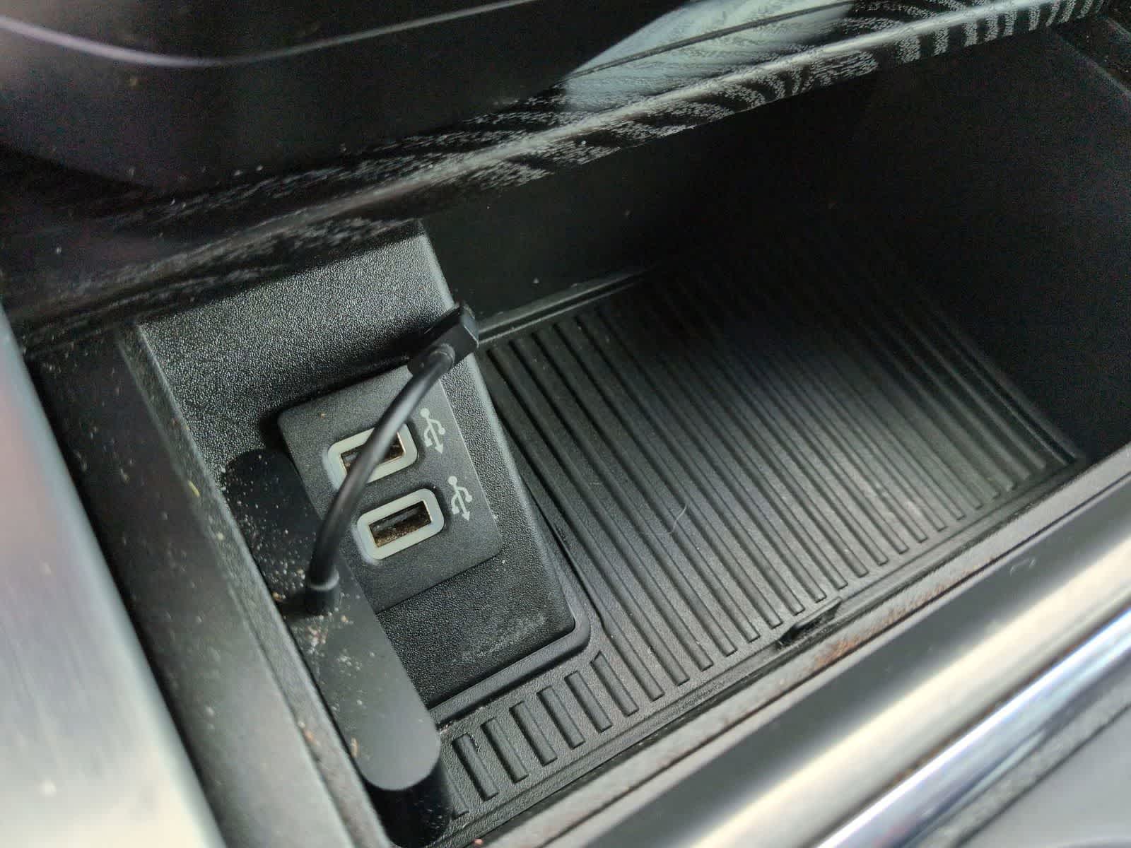 Thumbnail: 2019 Ford Econoline - 28