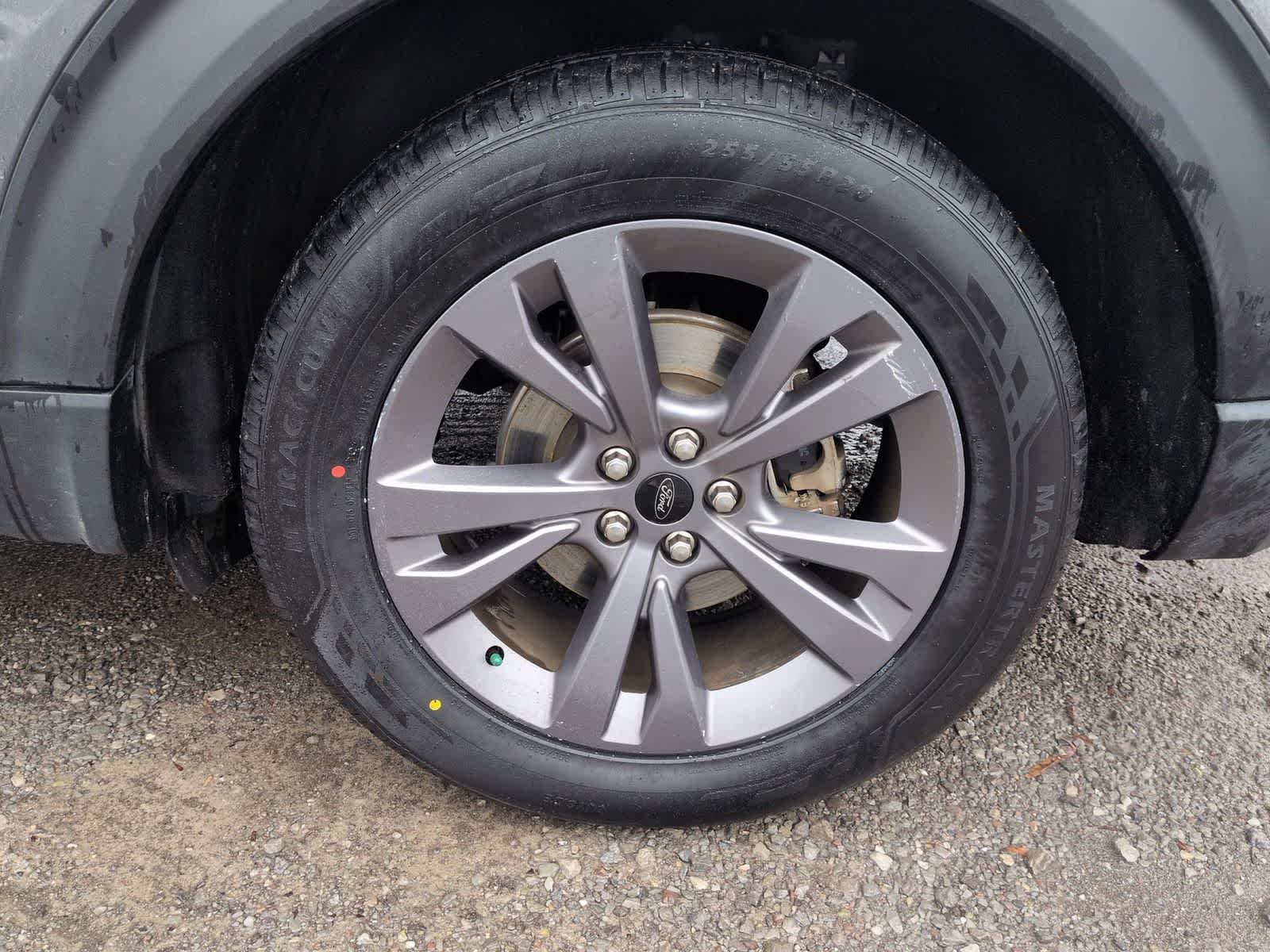 Thumbnail: 2021 Ford Explorer - 14