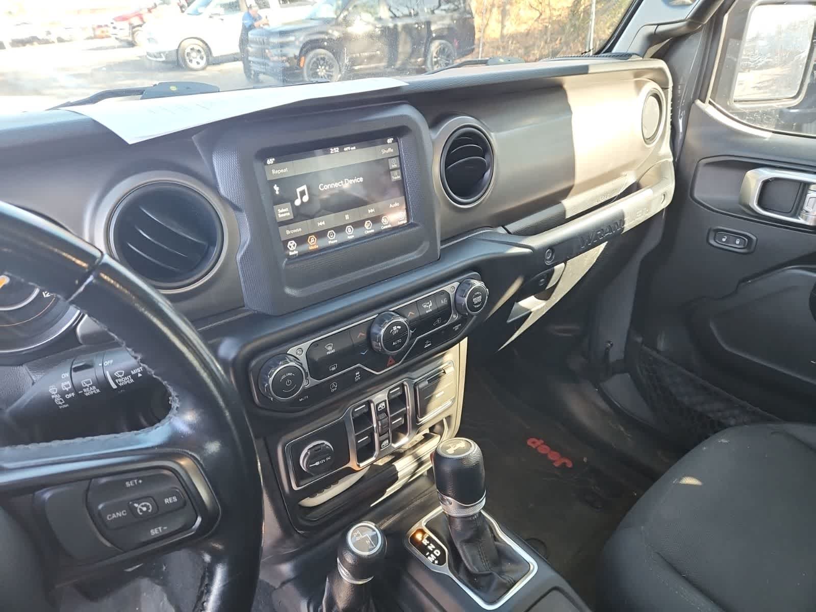 Thumbnail: 2021 Jeep Wrangler - 11