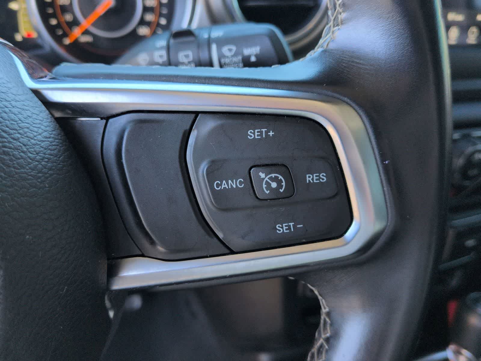 Thumbnail: 2018 Jeep Wrangler - 23