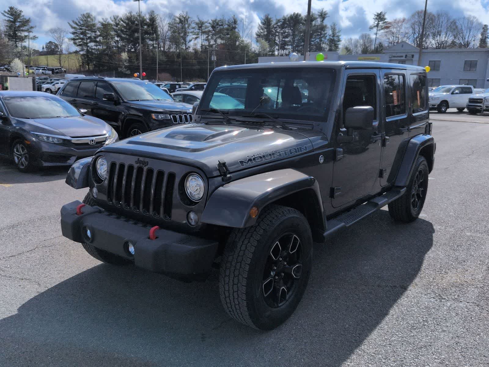 Thumbnail: 2017 Jeep Wrangler - 4