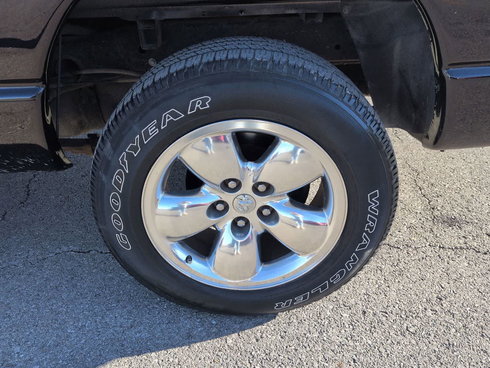 Thumbnail: 2004 Dodge Ram 1500 - 13