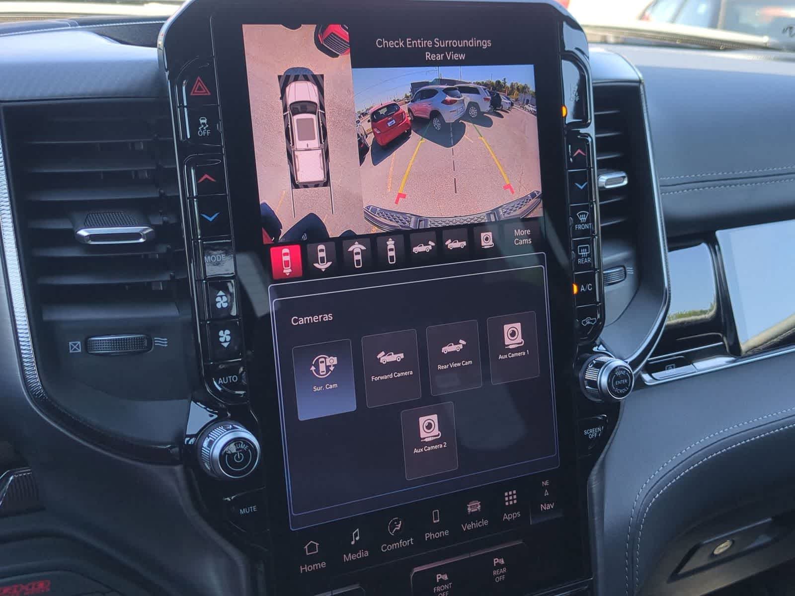 Thumbnail: 2026 RAM 1500 - 32