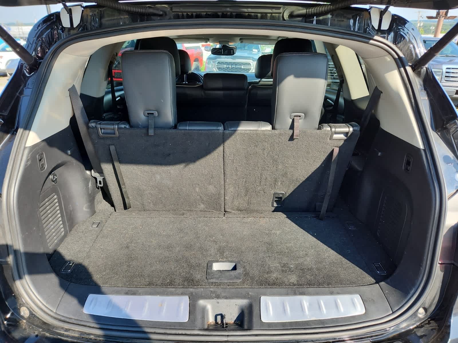 Thumbnail: 2019 INFINITI QX60 - 25