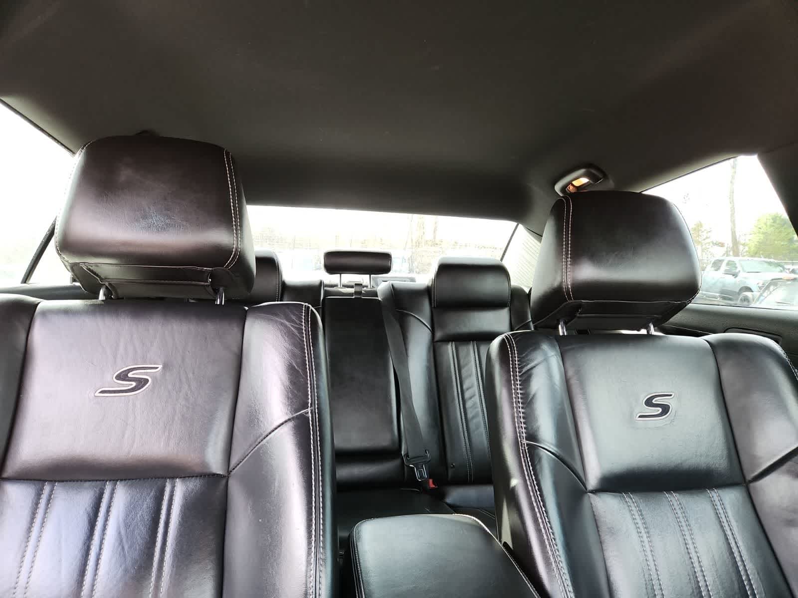 Thumbnail: 2019 Chrysler 300 - 19