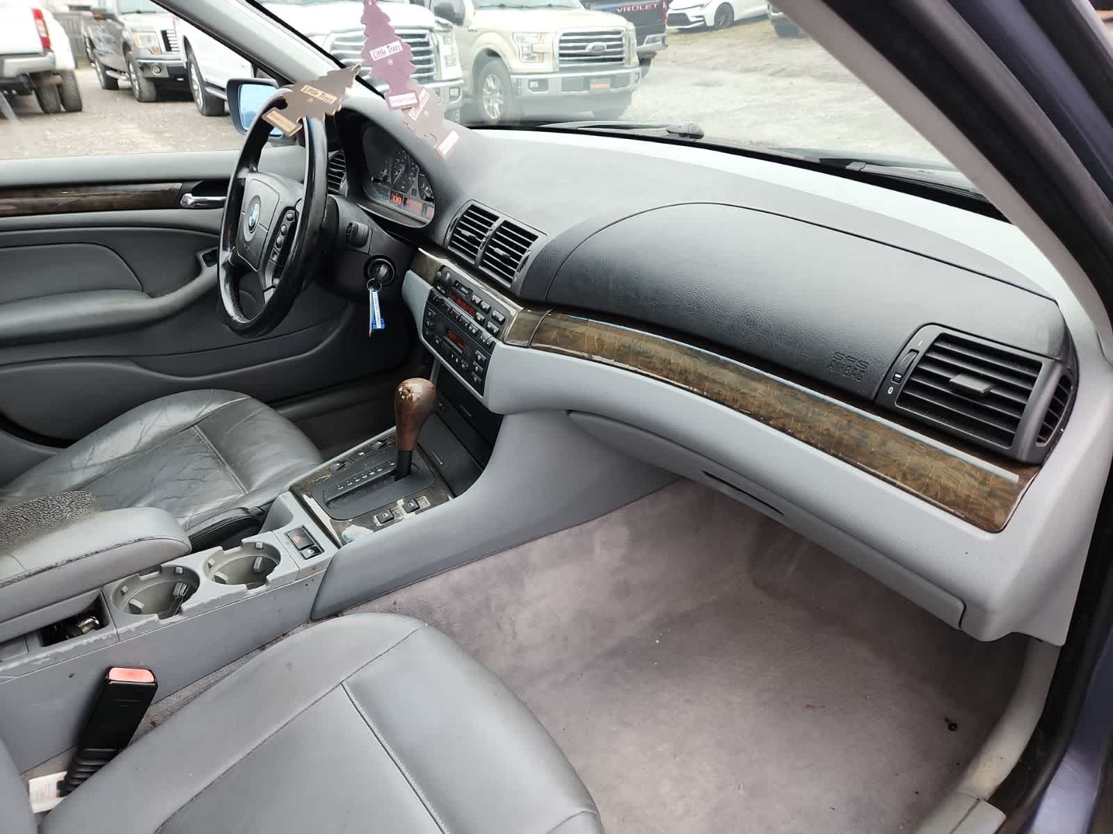 Thumbnail: 2000 BMW 3 Series - 17