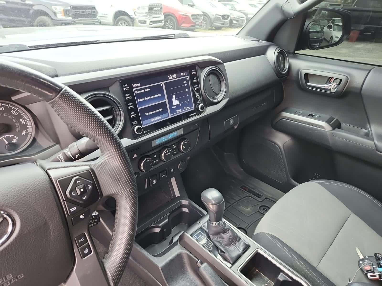 Thumbnail: 2021 Toyota Tacoma - 11