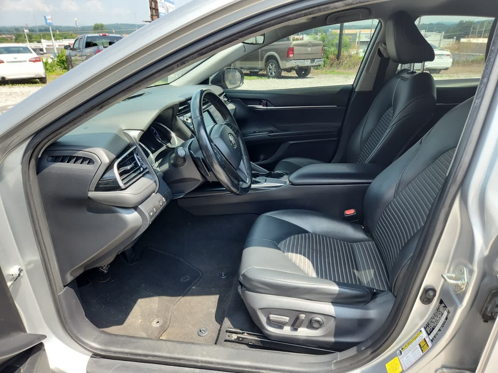 Thumbnail: 2019 Toyota Camry - 15