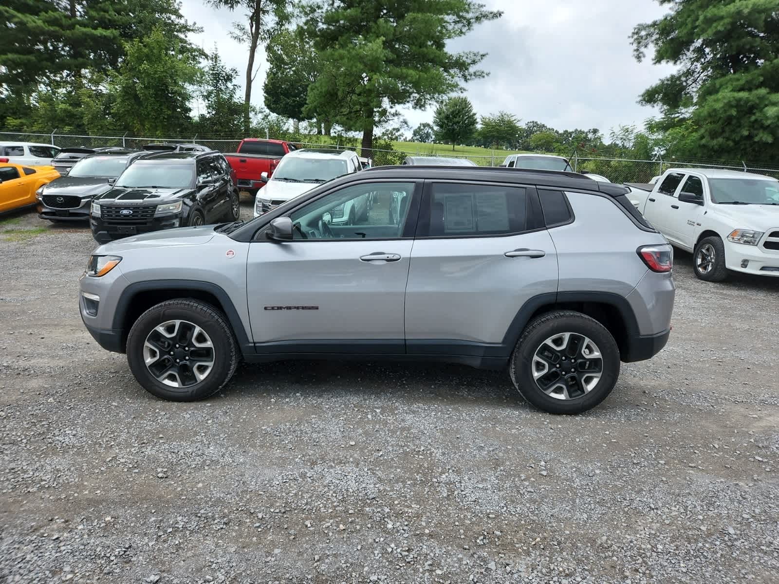 Thumbnail: 2017 Jeep Compass - 2